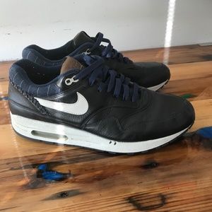 Nike Air Max untold truth grays size 11.5 rare